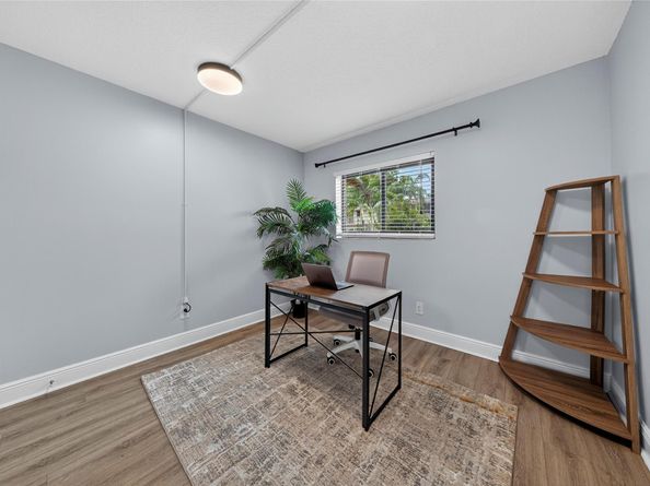 2920 NE 8th Ter 103, Oakland Park FL 33334