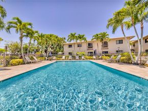 2920 NE 8th Ter 103, Oakland Park FL 33334