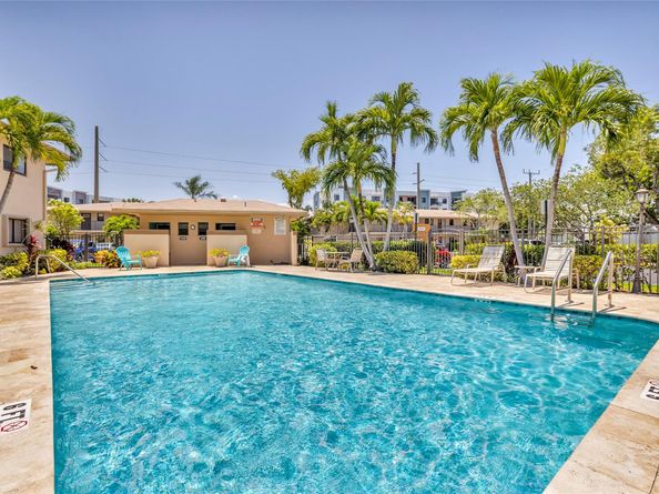 2920 NE 8th Ter 103, Oakland Park FL 33334