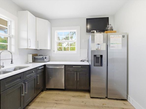 819 Lytle St, West Palm Beach FL 33405