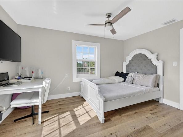 819 Lytle St, West Palm Beach FL 33405