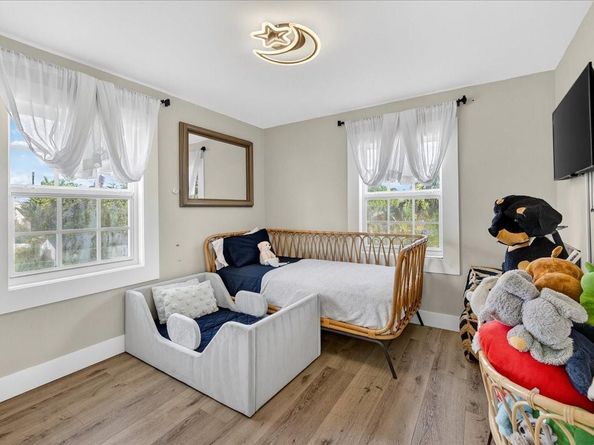 819 Lytle St, West Palm Beach FL 33405