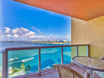 2650 Lake Shore Drive