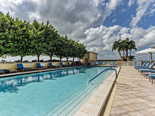 2650 Lake Shore Drive 1802, Riviera Beach FL 33404