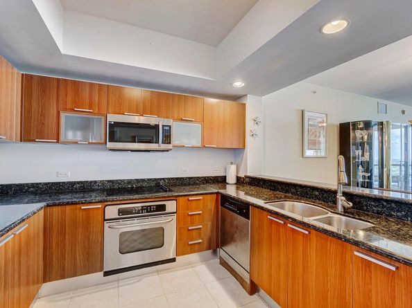 2650 Lake Shore Drive 1802, Riviera Beach FL 33404