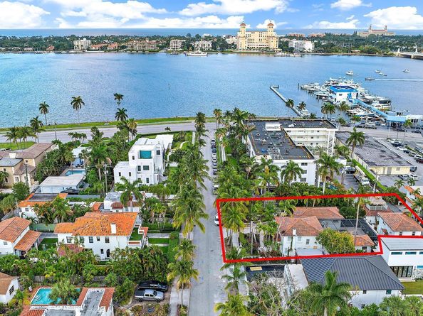 228 9th Street, West Palm Beach FL 33401