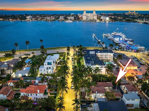 228 9th Street, West Palm Beach FL 33401