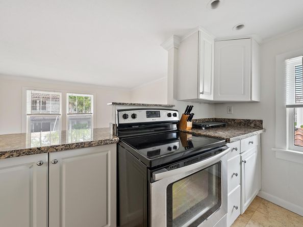 228 9th Street, West Palm Beach FL 33401