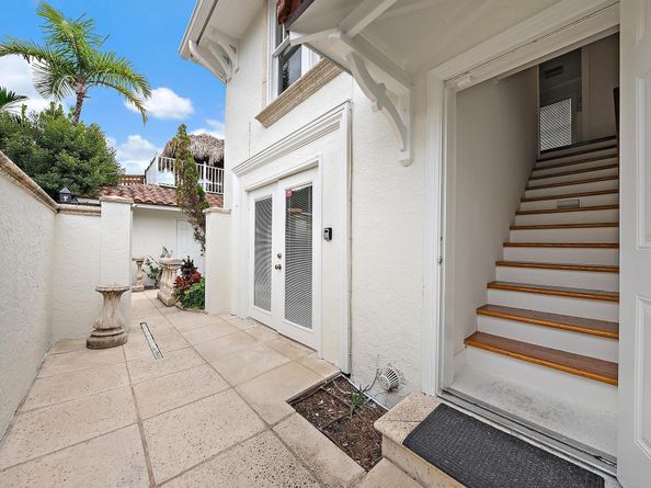 228 9th Street, West Palm Beach FL 33401