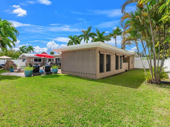 4800 N Andrews Ave, Oakland Park FL 33309