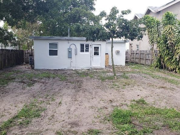 4230 SW 57th Ave, Davie FL 33314