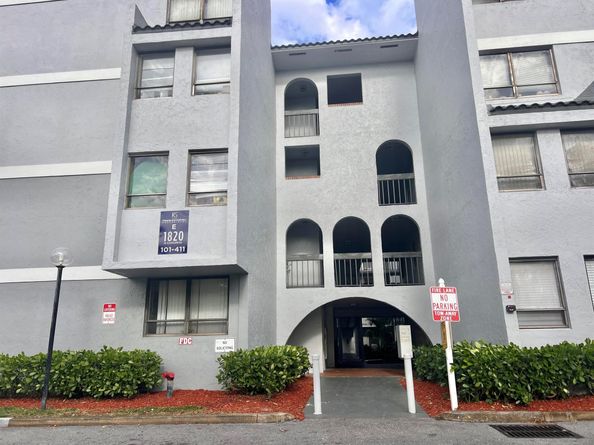 1820 N Congress Avenue 410, West Palm Beach FL 33401