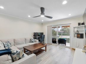 6205 Bay Club Dr 3, Fort Lauderdale FL 33308