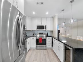 6205 Bay Club Dr 3, Fort Lauderdale FL 33308