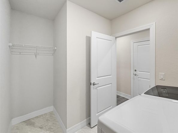 2960 Shortleaf Ave, Oakland Park FL 33311