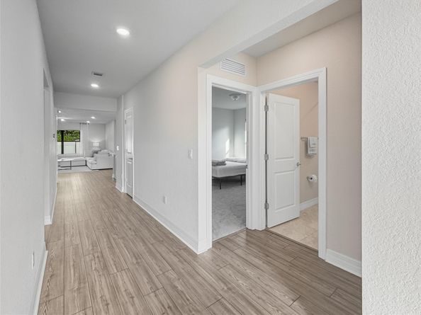 2960 Shortleaf Ave, Oakland Park FL 33311