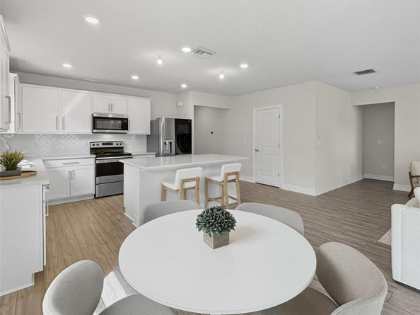 2960 Shortleaf Ave, Oakland Park FL 33311