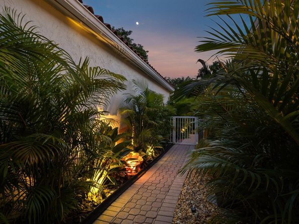 17275 Antigua Point Way, Boca Raton FL 33487