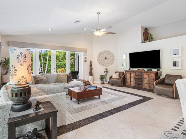 17275 Antigua Point Way, Boca Raton FL 33487