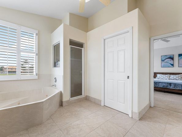 6092 Indian Forest Circle, Lake Worth FL 33463