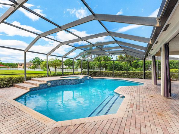 6092 Indian Forest Circle, Lake Worth FL 33463