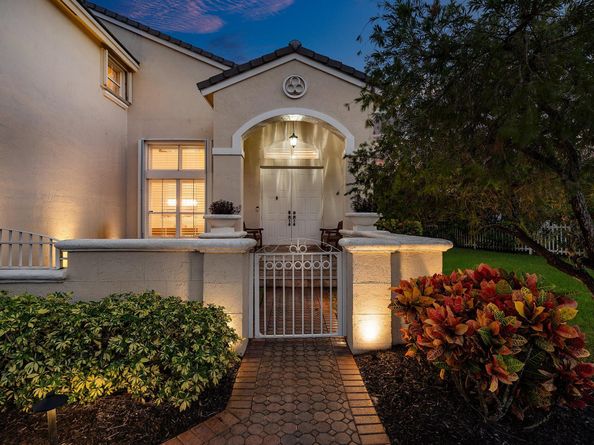 6092 Indian Forest Circle, Lake Worth FL 33463