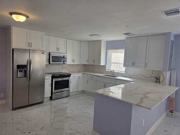 7925 SW 9th St 7925, North Lauderdale FL 33068