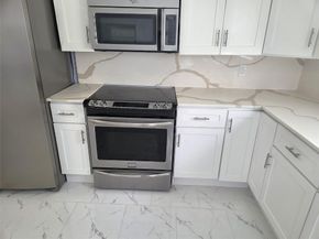 7925 SW 9th St 7925, North Lauderdale FL 33068