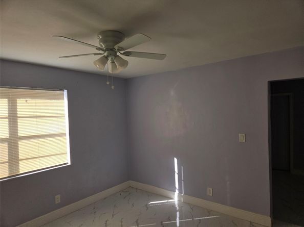 7925 SW 9th St 7925, North Lauderdale FL 33068