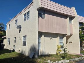 7925 SW 9th St 7925, North Lauderdale FL 33068