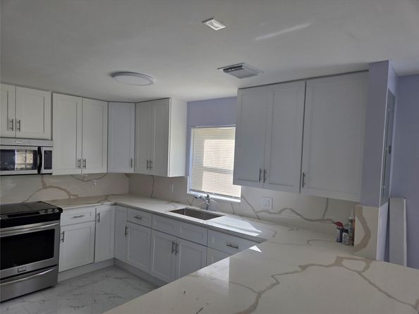 7925 SW 9th St 7925, North Lauderdale FL 33068