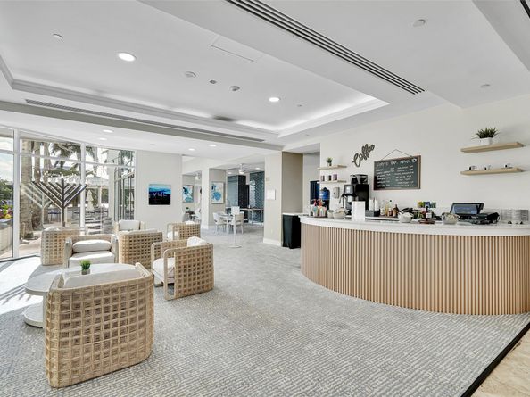 2670 E Sunrise Blvd 603, Fort Lauderdale FL 33304