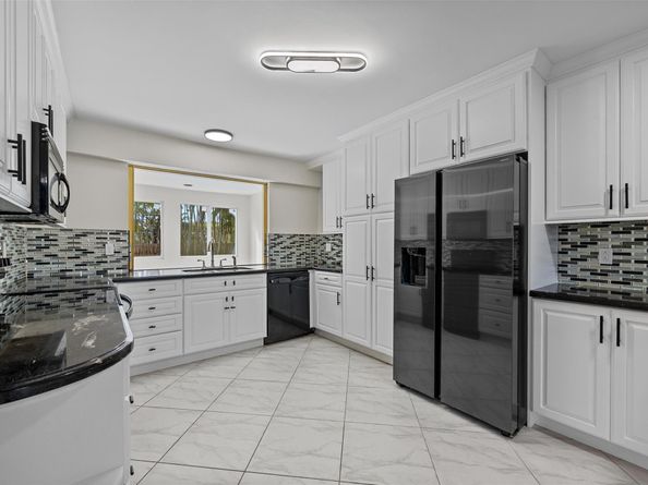 5300 Adams St, Hollywood FL 33021