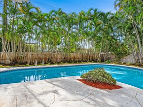 5300 Adams St, Hollywood FL 33021