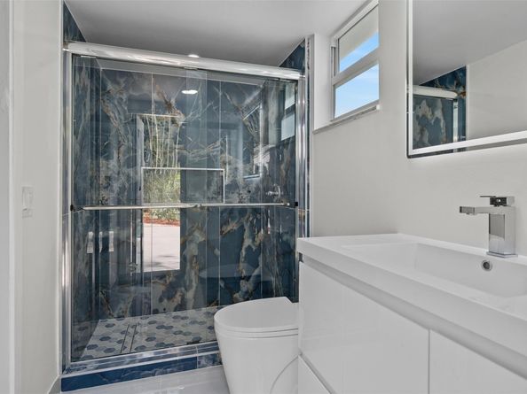 5300 Adams St, Hollywood FL 33021