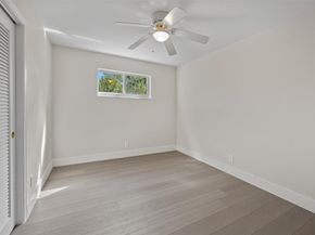 5300 Adams St, Hollywood FL 33021