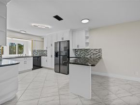 5300 Adams St, Hollywood FL 33021