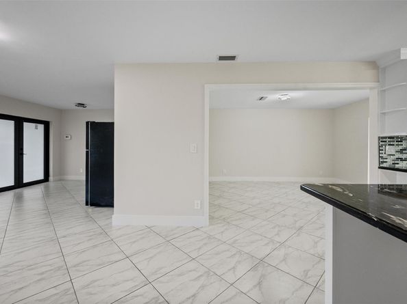 5300 Adams St, Hollywood FL 33021