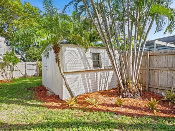 5300 Adams St, Hollywood FL 33021