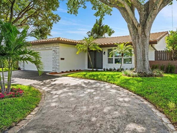 5300 Adams St, Hollywood FL 33021