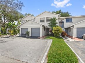 510 NW 103rd Ter 510, Pembroke Pines FL 33026