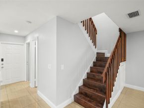 510 NW 103rd Ter 510, Pembroke Pines FL 33026