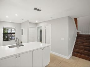 510 NW 103rd Ter 510, Pembroke Pines FL 33026