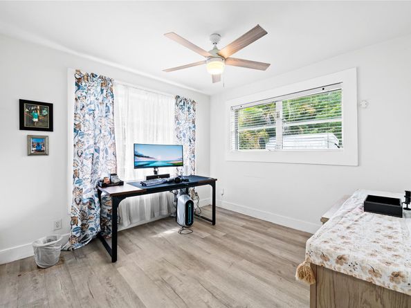 1357 SW 4th Ter, Pompano Beach FL 33060