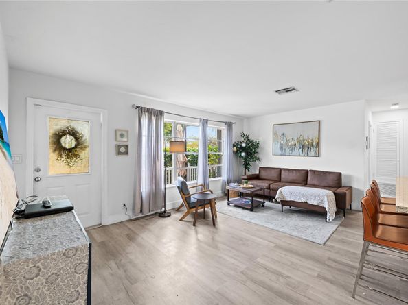 1357 SW 4th Ter, Pompano Beach FL 33060