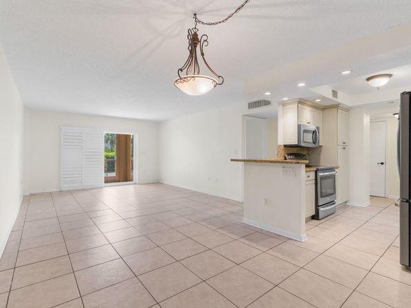 951 De Soto Road 130, Boca Raton FL 33432