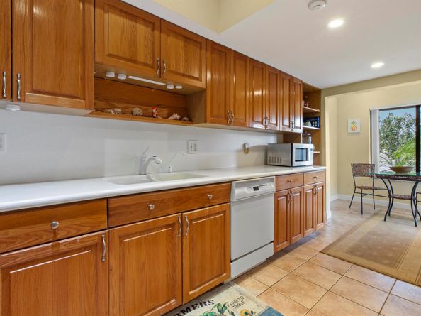 13244 Polo Club Road C206, Wellington FL 33414