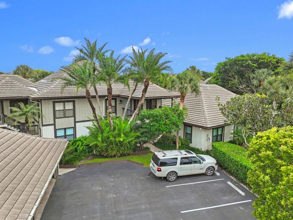 13244 Polo Club Road C206, Wellington FL 33414