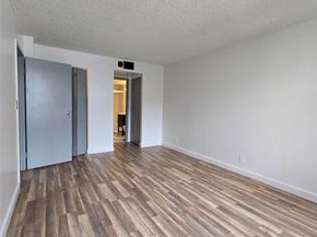 4898 NW 29th Ct 412, Lauderdale Lakes FL 33313