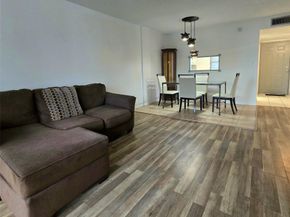 4898 NW 29th Ct 412, Lauderdale Lakes FL 33313